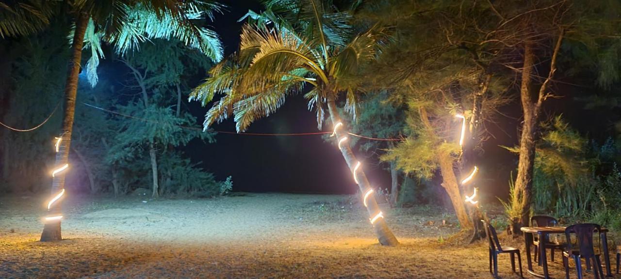 Blue Lagoon Beach Resort Gokarna  Esterno foto