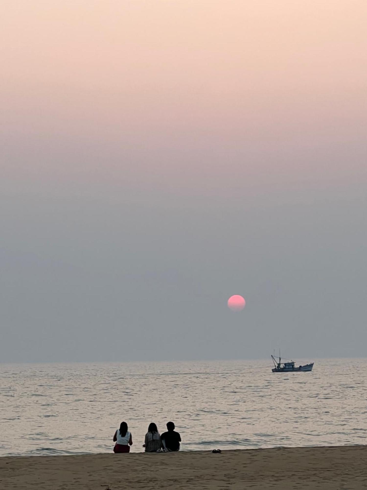 Blue Lagoon Beach Resort Gokarna  Esterno foto
